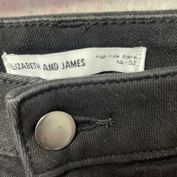 Brand new Woman’s Elizabeth and James jeans. - Picture 7 of 13